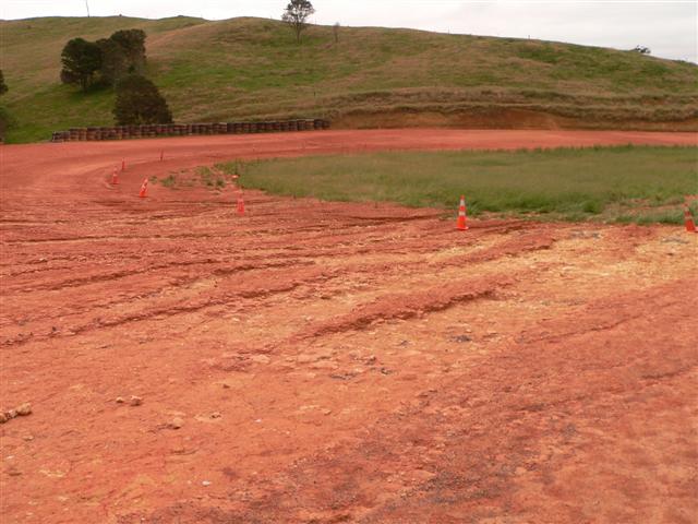 Cyclone Wilma hits Patetonga! Closes track